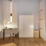 Rent 7 bedroom apartment in Barcelona