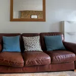 Rent 3 bedroom flat of 1195 m² in Cotswold District