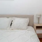 Rent a room in lisbon