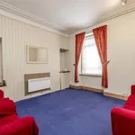 Rent 2 bedroom flat in Aberdeen