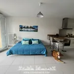 Rent 2 bedroom apartment of 45 m² in Cogolin