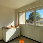 Rent 3 bedroom apartment of 52 m² in Montélimar