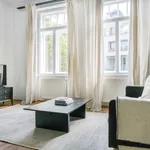 Rent 1 bedroom apartment of 506 m² in Vienna