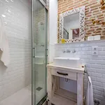 Rent 2 bedroom apartment of 54 m² in barcelona