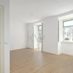 Rent 3 bedroom apartment of 107 m² in Lisbon