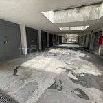 Affitto 3 camera appartamento di 120 m² in Bergamo