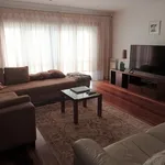 Rent 4 bedroom house in Porto