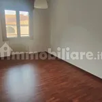 Rent 5 bedroom apartment of 180 m² in Padua