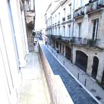 Rent 1 bedroom apartment of 55 m² in Bordeaux