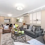 Rent 3 bedroom flat in London