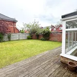 Rent 4 bedroom flat in Wilmslow