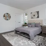 Rent 1 bedroom apartment in Huntington Station