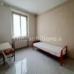 Rent 4 bedroom apartment of 105 m² in Genoa