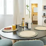 Rent 1 bedroom apartment of 624 m² in Málaga