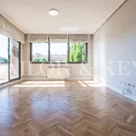 Alquilo 5 dormitorio apartamento de 245 m² en  La Moraleja