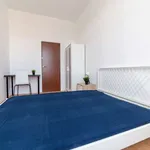 Rent a room in lisbon