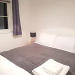 Rent 2 bedroom flat in Colchester