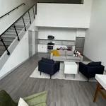 Appartement de 1033 m² avec 1 chambre(s) en location à Edmonton