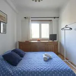 Rent a room in lisbon