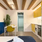 Rent 1 bedroom apartment of 75 m² in barcelona