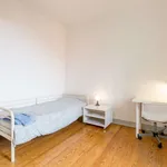 Rent a room in lisbon