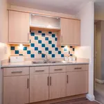 Rent 2 bedroom apartment of 700 m² in Basingstoke and Deane