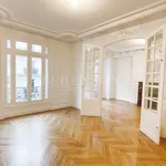 Rent 4 bedroom apartment of 111 m² in Paris 