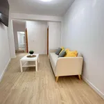 Rent a room of 130 m² in valencia