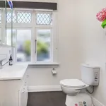 Rent 4 bedroom house in Wellington