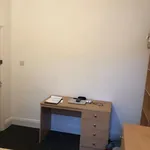 Rent 4 bedroom house in Yorkshire And The Humber