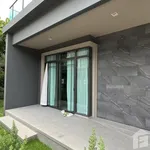 Rent 4 bedroom house of 330 m² in Bangkok