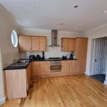 Rent 2 bedroom apartment in Reigate and Banstead