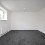 Rent 1 bedroom flat in Wakefield