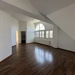 Moderne Dachgeschoßwohnung mit Terrasse und Loggia!