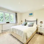 Rent 5 bedroom house in South East England