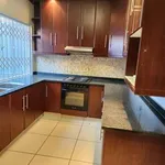 Rent 3 bedroom apartment of 1106 m² in Durban