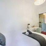 Rent a room in lisbon