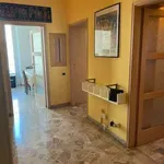 Rent 3 bedroom apartment of 90 m² in Milan