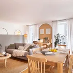 Rent 4 bedroom apartment of 90 m² in Paris