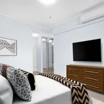 Rent 3 bedroom apartment in Sydney