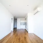 Rent 2 bedroom apartment in Melbourne