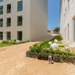 Rent 1 bedroom apartment of 80 m² in Lisbon