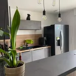 Maison de 75 m² avec 4 chambre(s) en location à GivorsT