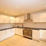 Rent 8 bedroom flat in Yorkshire And The Humber