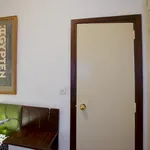 Rent 4 bedroom house in Seville