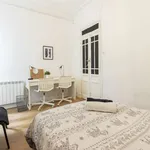 Rent a room of 202 m² in madrid