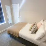 Rent 6 bedroom house in Liverpool