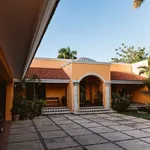 Rent 3 bedroom house of 526 m² in Mérida