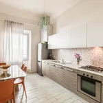 Rent 2 bedroom apartment of 80 m² in Florence