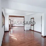 Rent 4 bedroom house of 254 m² in Lisbon